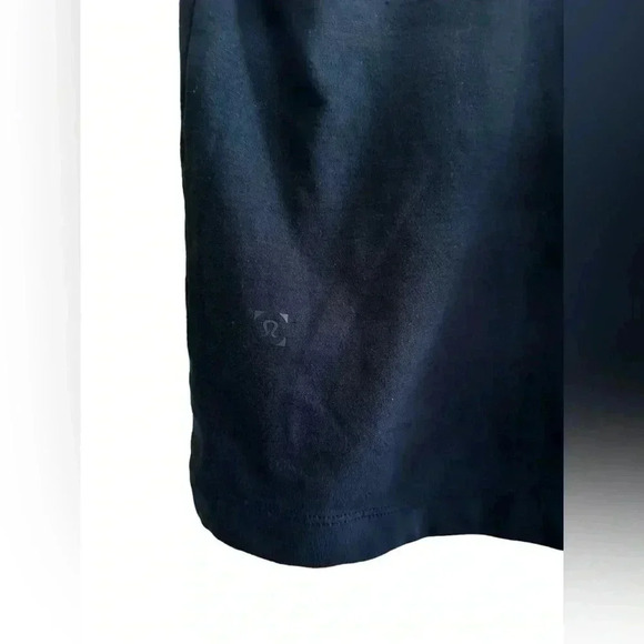 Lululemon Men’s Polo Short Sleeve Blue Navy Golf Shirt ESTIMATED Size Medium - Picture 6 of 10